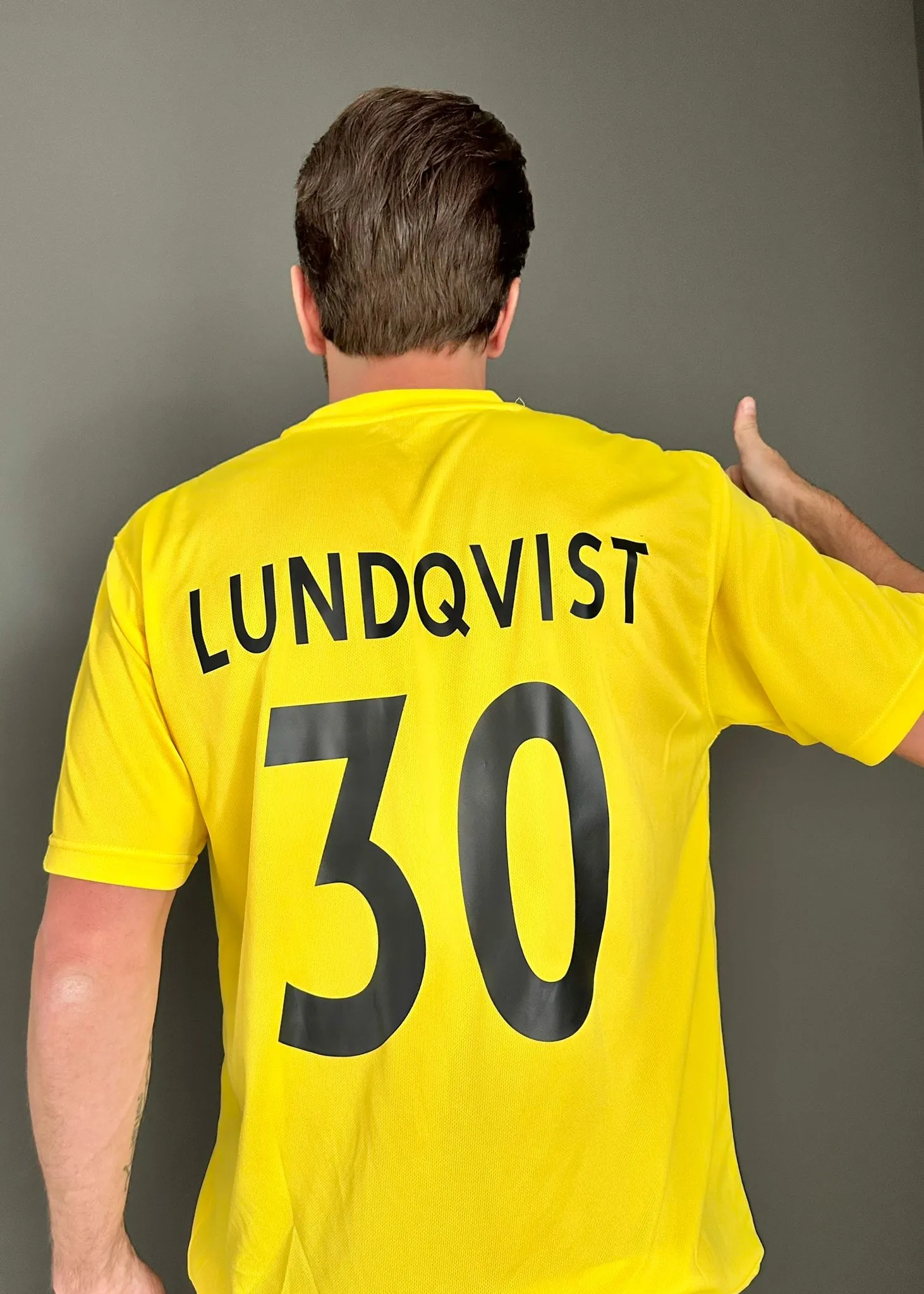 Tröjan bakifrån: Lundqvist 30